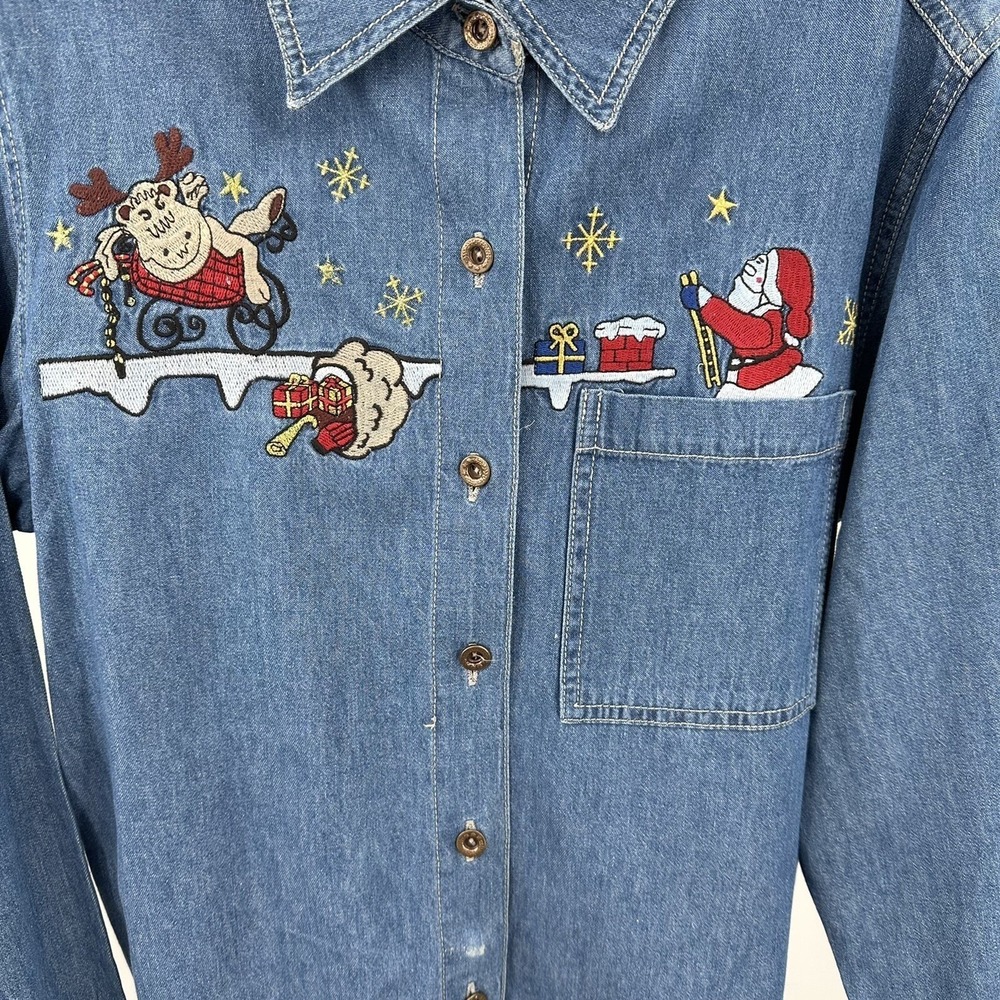 NutCracker Christmas Denim Shirt Santa Reindeer Embroidered Vintage Women Small - Picture 2 of 8